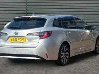 Used Toyota Corolla Design 122 HP (89 kW) 2021 Silver Estate
