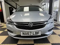 Second-hand Vauxhall Astra Elite 150 CP (110 kW) 2017 Argintiu Hatchback