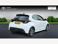 Used Toyota Yaris Hybrid 2025 White Hatchback