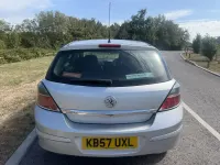 Used Vauxhall Astra Design Edition 113 HP (83 kW) 2008 Silver Hatchback