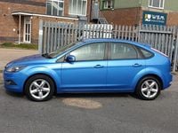 Used Ford Focus Zetec 99 HP (72 kW) 2010 Blue Hatchback