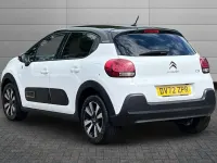 Used Citroën C3 PureTech 83 HP (61 kW) 2023 Polar white Hatchback