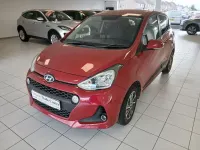 Used Hyundai i10 Premium 66 HP (48 kW) 2018 Red Hatchback