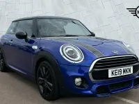 Used Mini Cooper Hatch 136 HP (100 kW) 2019 Blue Hatchback