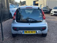 Used Peugeot 107 Active 68 HP (50 kW) 2012 Silver Hatchback