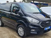 Usado Ford Transit Custom Limited 130 HP (95 kW) 2023 Preto