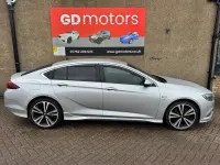 Used Vauxhall Insignia SRi 170 HP (125 kW) 2018 Silver Hatchback