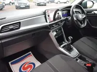 Used VW T-Roc Life 150 HP (110 kW) 2023 Blue SUV