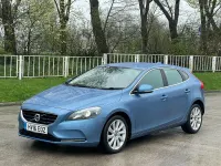 Used Volvo V40 SE Lux 2016 Blue Hatchback