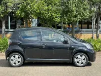 Used Toyota Aygo 68 HP (50 kW) 2010 Black Hatchback