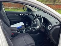 Used Nissan Qashqai N-TEC 110 HP (80 kW) 2015 White SUV