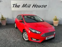 Used Ford Focus Titanium 100 HP (73 kW) 2015 Red Hatchback