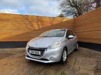 Used Peugeot 208 Active 68 HP (50 kW) 2014 Silver Hatchback