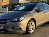 Used Vauxhall Astra SRi 150 HP (110 kW) 2017 Grey Estate