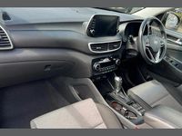 Usado Hyundai Tucson SE 136 HP (100 kW) 2021 Cinzento SUV