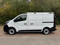 Used Vauxhall Vivaro S 95 HP (69 kW) 2017 White MPV