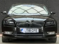 Usado Skoda Superb LAURIN & KLEMENT 150 CV (110 kW) 2018 Marrón Utilitario