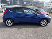Used Ford Fiesta Titanium 100 HP (73 kW) 2016 Blue Hatchback