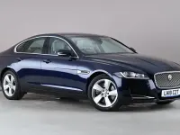 Używany Jaguar XF Portfolio 300 KM (220 kW) 2018 Niebieski Sedan/Limuzyna