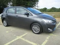 Used Toyota Verso 132 HP (97 kW) 2016 Grey MPV