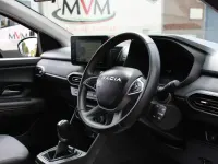 Used Dacia Jogger Extreme 141 HP (103 kW) 2025 Green MPV