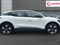 Used Renault Megane E-Tech Equilibre 160 kW (218 HP) 2023 White Hatchback