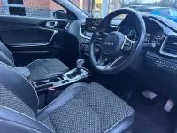 Usado Kia XCeed 141 HP (103 kW) 2022 Vermelho SUV