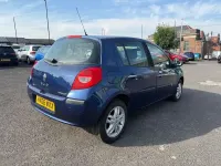 Used Renault Clio Dynamique 98 HP (72 kW) 2006 Blue Hatchback