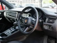 Used Porsche Macan 434 HP (319 kW) 2024 Red SUV