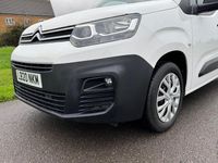 Used Citroën Berlingo 130 HP (95 kW) 2020 White MPV