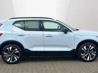 Usado Volvo XC40 Plus 161 HP (118 kW) 2025 SUV