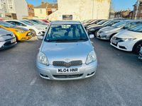 Used Toyota Yaris 85 HP (62 kW) 2004 Silver Hatchback