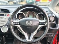 Used Honda Jazz EX 100 HP (73 kW) 2009 Red Hatchback