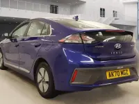 Usado Hyundai Ioniq Premium 141 CV (103 kW) 2020 Azul Utilitario
