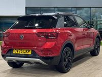 New VW T-Roc Style 115 HP (84 kW) 2025 Kings red premium metallic black SUV