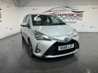 Used Toyota Yaris 100 HP (73 kW) 2018 Silver Hatchback