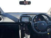 Begagnad Citroën C1 Shine 72 HK (52 kW) 2021 Beige Halvkombi