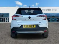 Used Renault Captur Esprit Alpine 140 HP (102 kW) 2025 White SUV