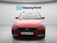 Usado Ford Focus ST 280 CV (205 kW) 2023 Rojo Familiar