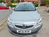 Used Vauxhall Astra Elite 115 HP (84 kW) 2011 Silver Hatchback