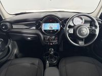 Begagnad Mini Cooper Classic 134 HK (98 kW) 2022 Blå Halvkombi