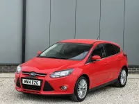 Used Ford Focus Zetec 125 HP (91 kW) 2014 Red Hatchback