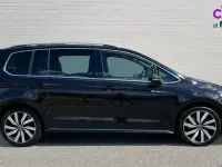 Used VW Touran R-line 150 HP (110 kW) 2020 Deep black pearl MPV