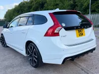 Used Volvo V60 SE 2017 White Estate
