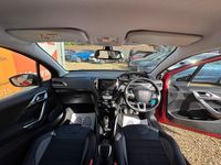 Begagnad Peugeot 2008 Allure 2016 Röd SUV