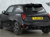 Used Mini Cooper Hatch 113 kW (154 HP) 2025 Black Hatchback