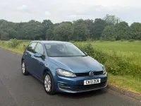 Begagnad VW Golf VII 2016 Blå Halvkombi