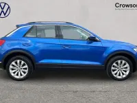 Used VW T-Roc SE 115 HP (84 kW) 2020 Ravenna blue SUV