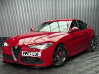 Used Alfa Romeo Giulia Edizione Speciale 180 HP (132 kW) 2017 Red Sedan