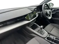 Usado Audi A3 Comfort 110 HP (80 kW) 2022 Prateado Sedan